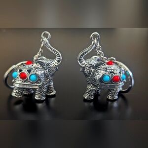A Pair Of Elephant Key Chains For Couples For Good Luck! New without tags